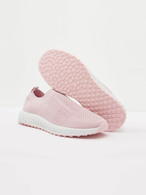 

shoexpress Women Pink Solid Walking Shoes