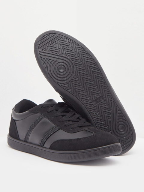 

shoexpress Men Black Textile Lace-Up Walking Shoes