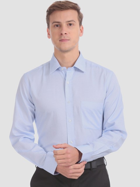

Arrow Men Blue Regular Fit Solid Casual Shirt