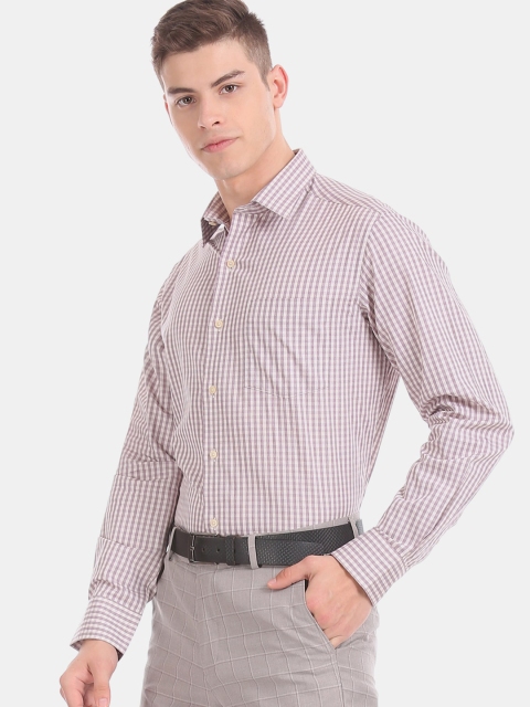 

Arrow Men Beige & Off-White Regular Fit Checked Formal Shirt