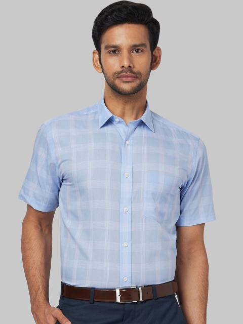 

Park Avenue Men Blue & White Regular Fit Checked Formal Shirt