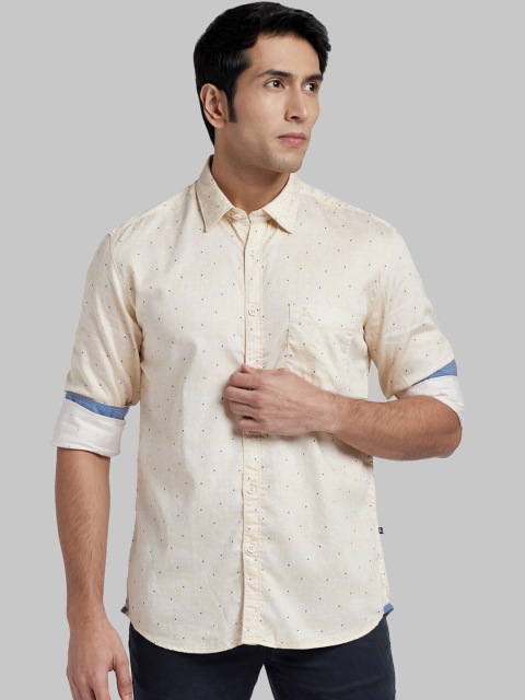 

Parx Men Yellow Regular Fit Printed Casual Shirt