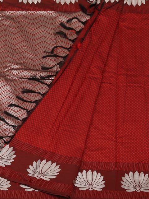 

Pothys Maroon & Beige Art Silk Dyed Saree