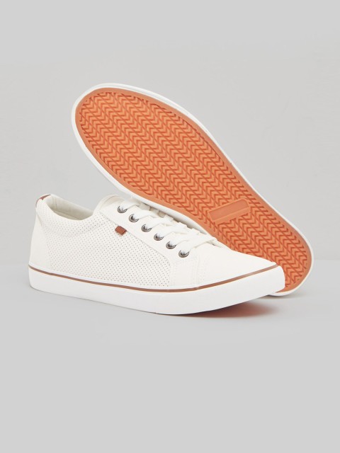 

shoexpress Men White PU Walking Shoes