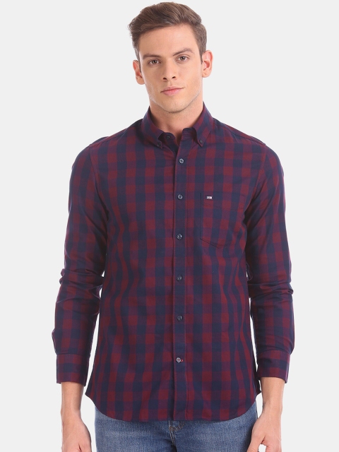 

Arrow Sport Men Red & Blue Regular Fit Checked Casual Shirt