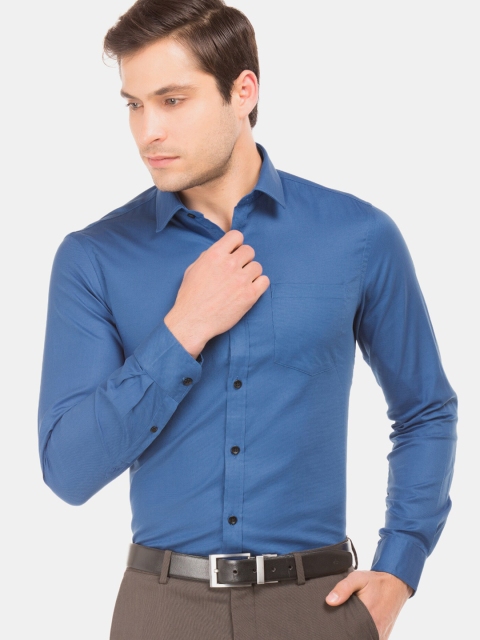 

Arrow Men Blue Slim Fit Solid Formal Shirt