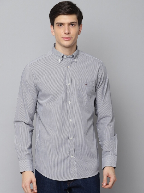 

GANT Men White & Black Regular Fit Striped Casual Shirt