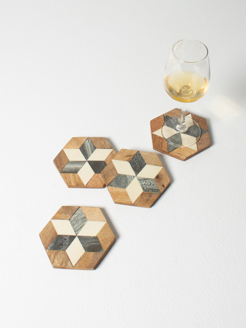 

CASA DECOR Set Of 4 Brown & Grey Geometric Pattern Wooden Coaster