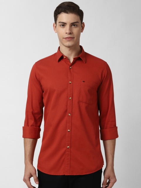 

Peter England Casuals Men Red Slim Fit Solid Casual Shirt