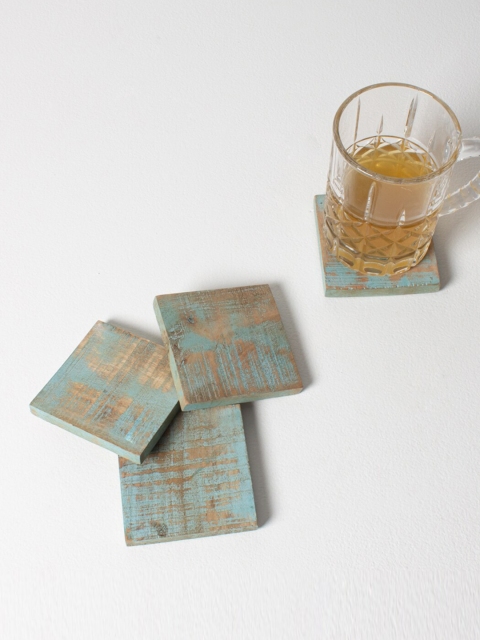 

CASA DECOR Set Of 4 Brown & Blue Printed Wooden Coaster