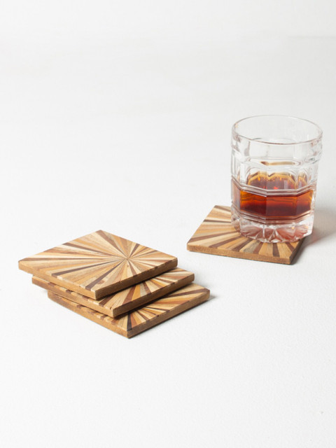 

CASA DECOR Set Of 4 Brown Wooden Coasters