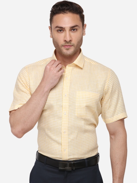 

JADE BLUE Men Yellow Regular Fit Checked Formal Shirt