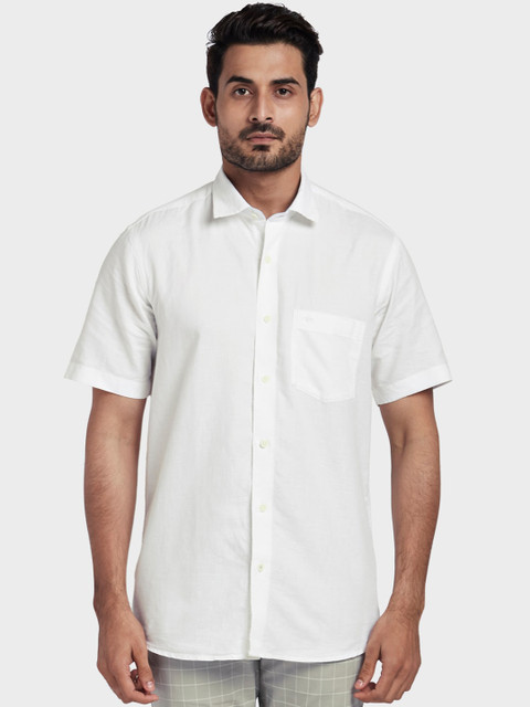 

ColorPlus Men White Slim Fit Solid Casual Shirt