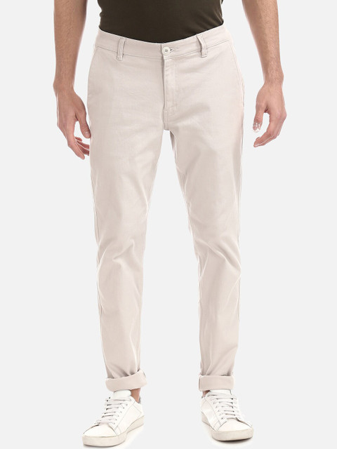 

Ruggers Men Off-White Slim Fit Solid Regular Trousers