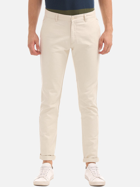 

Ruggers Men Off-White Slim Fit Solid Regular Trousers