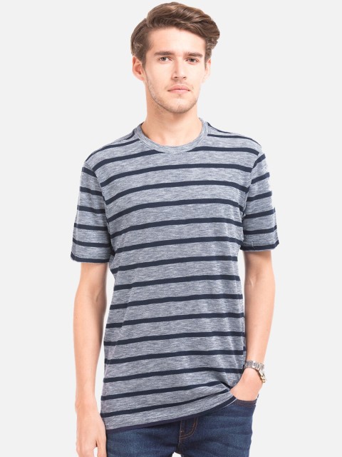 

Cherokee Men Navy Blue Striped Round Neck T-shirt