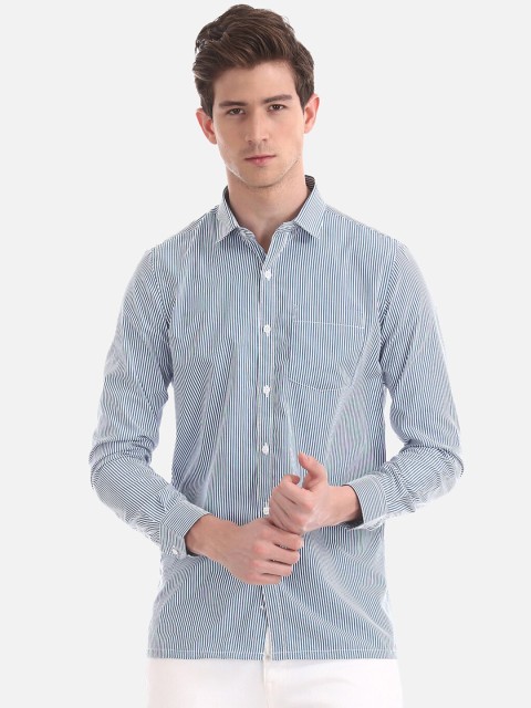 

Excalibur Men Blue & Off-White Regular Fit Striped Casual Shirt