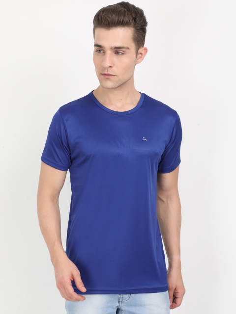 

Masculino Latino Men Blue Solid Round Neck T-shirt