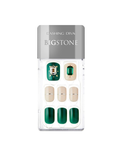 

Dashing Diva Green Ceres Magic Press Nails