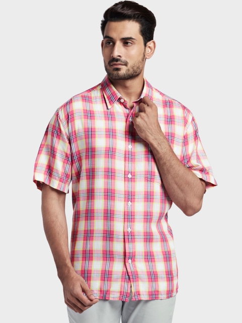 

ColorPlus Men Pink & Off-White Regular Fit Checked Casual Shirt