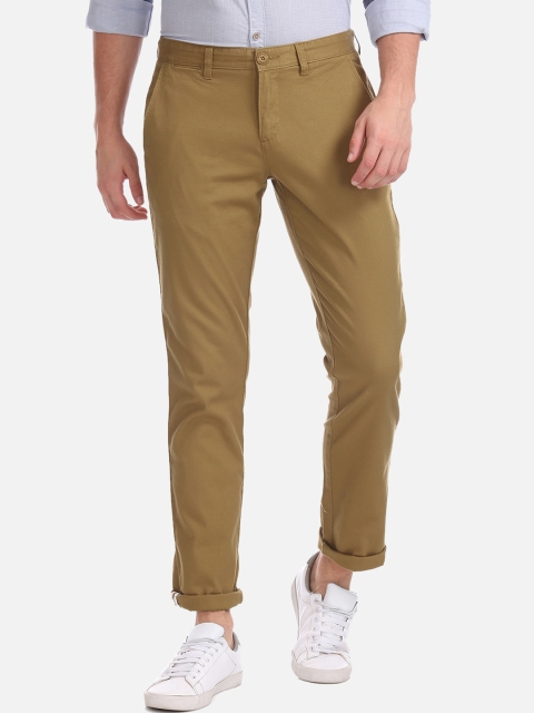 

Ruggers Men Brown Tapered Fit Solid Chinos