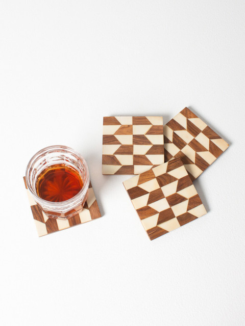

Casa Decor White Contrast Wooden Coasters