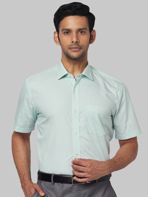 

Park Avenue Men Green Regular Fit Checked Formal Shirt