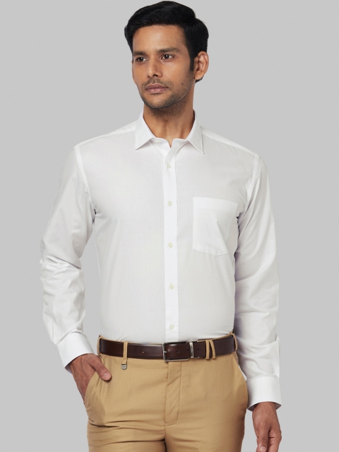 

Park Avenue Men White Regular Fit Solid Formal Shirt