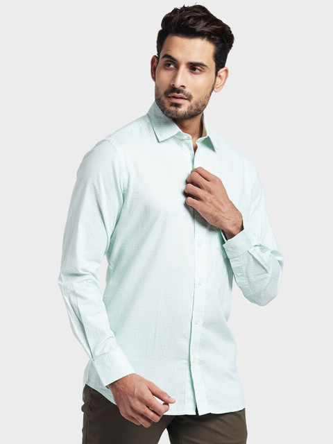 

ColorPlus Men Green & White Tailored Fit Printed Casual Shirt