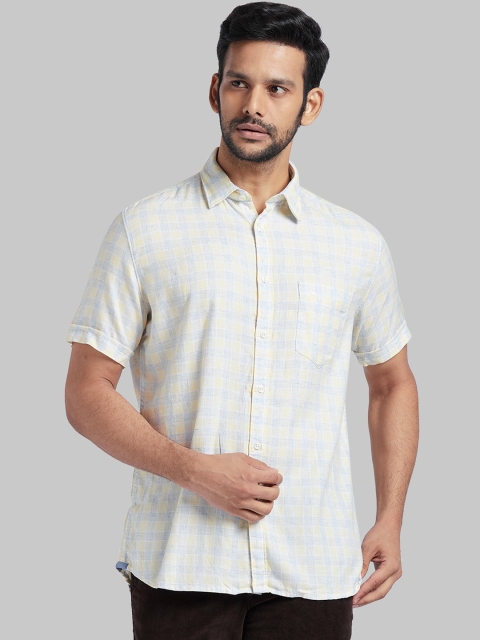 

Parx Men Yellow & Blue Slim Fit Checked Casual Shirt