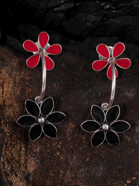 

Shoshaa Black & Silver-Plated Enamelled Floral Studs