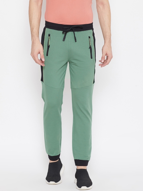 

Okane Men Green & Black Solid Straight Fit Joggers