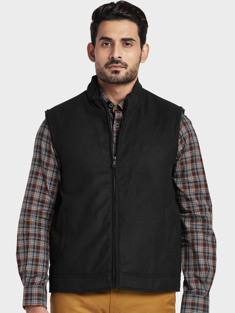 

ColorPlus Men Black Solid Padded Jacket