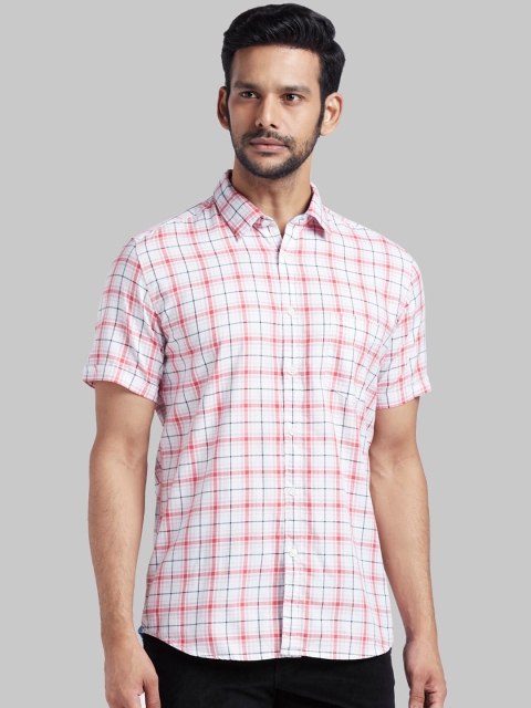 

Parx Men Red & White Slim Fit Checked Casual Shirt