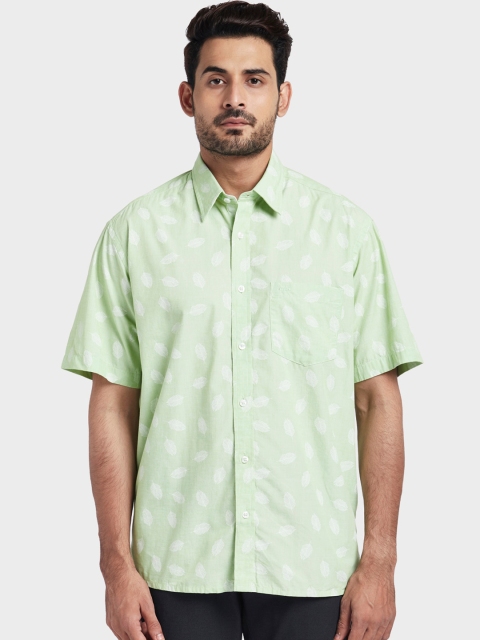 

ColorPlus Men Green & White Regular Fit Printed Casual Shirt