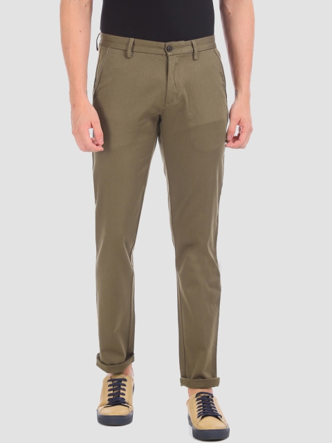 

Arrow Men Olive Green Regular Fit Solid Chinos