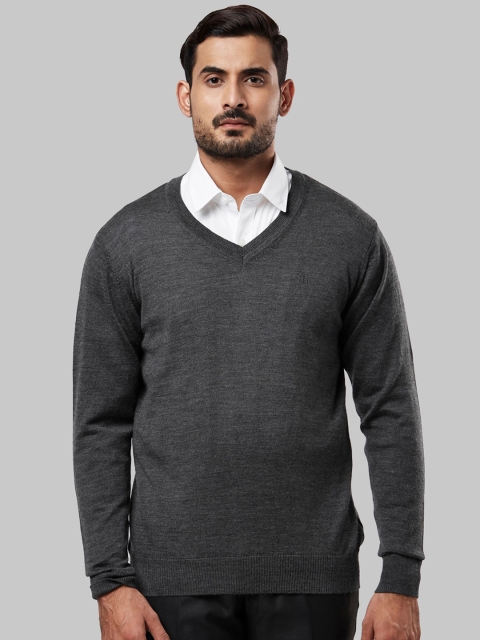 

Raymond Men Grey Solid Woolen Pullover Sweater