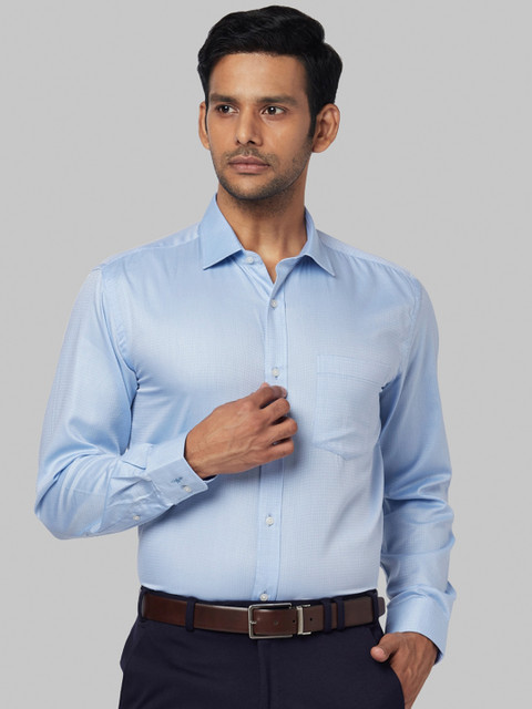 

Park Avenue Men Blue Regular Fit Solid Formal Shirt