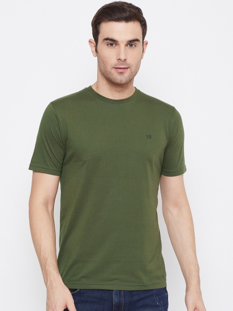 

Okane Men Olive Green Solid Round Neck T-shirt
