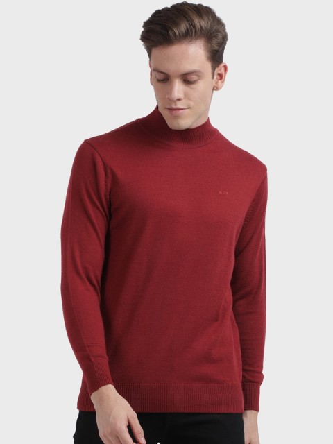 

ColorPlus Men Red Solid Pullover Sweater