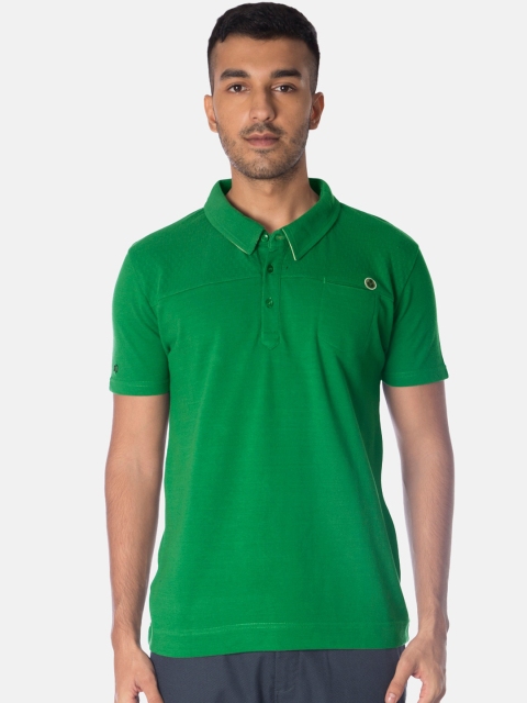 

Smugglerz Men Green Solid Polo Collar T-shirt