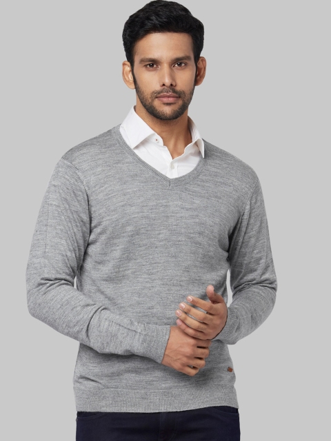 

Park Avenue Men Grey Solid Pullover Sweater