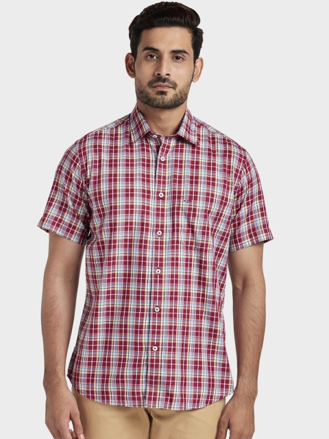

ColorPlus Men Maroon & White Tailored Fit Checked Casual Shirt