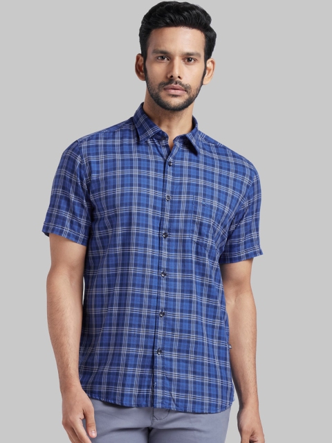 

Parx Men Blue Slim Fit Checked Casual Shirt