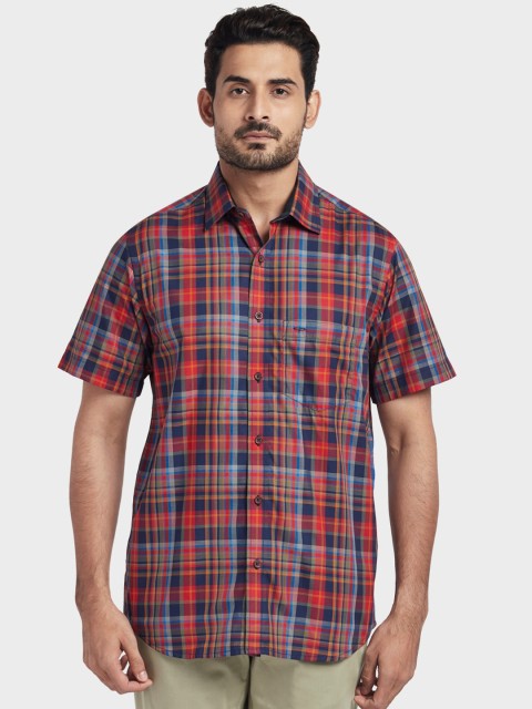 

ColorPlus Men Red & Navy Blue Tailored Fit Checked Casual Shirt