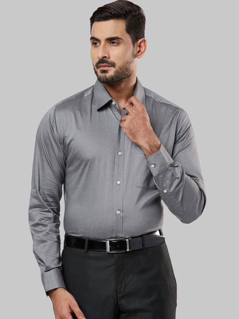 

Raymond Men Grey Regular Fit Solid Formal Shirt