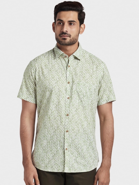 

ColorPlus Men Green Tailored Fit Printed Casual Shirt