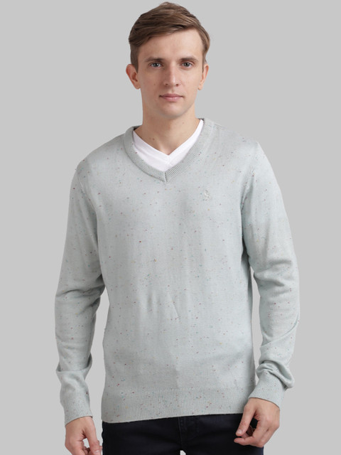 

Parx Men Grey Solid Pullover Sweater