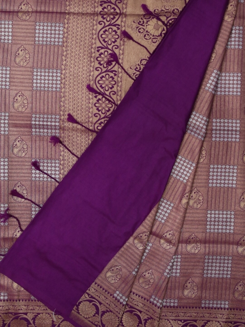 

Bangalore Silk Emporium Magenta Checked Silk Blend Saree