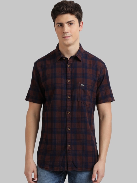 

Parx Men Brown & Navy Blue Slim Fit Checked Casual Shirt